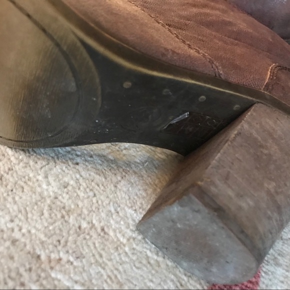 Lucky Brand Booties - GREAT condition size 7.5 - Picture 4 of 7